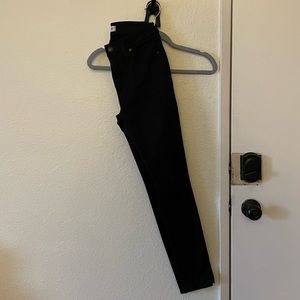 MADEWELL 9" Mid-Rise Skinny Jeans in ISKO Stay Black™